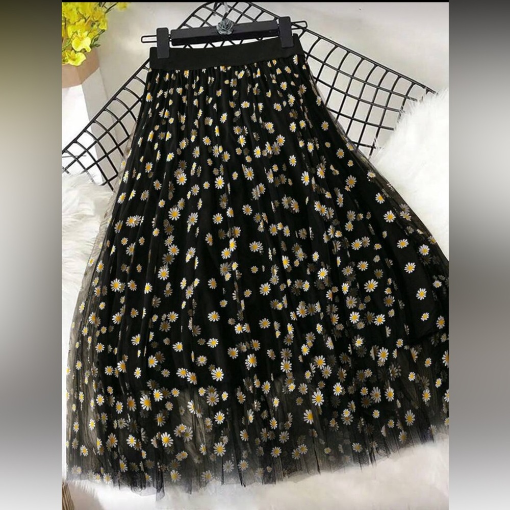 Black Daisy Midi Skirt - Floral Pleated Tulle